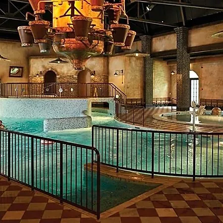 فندق Efteling Village Bosrijk Tickets Included كاتْسهوفيل