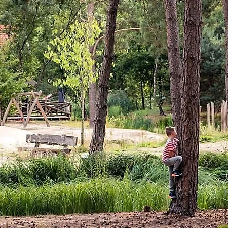 Efteling Village Bosrijk Tickets Included فندق كاتْسهوفيل